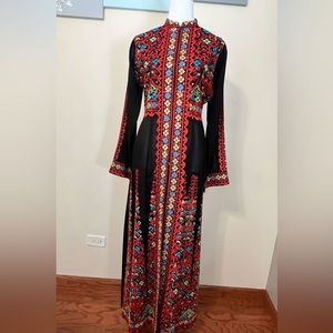 Palestinian Thobe